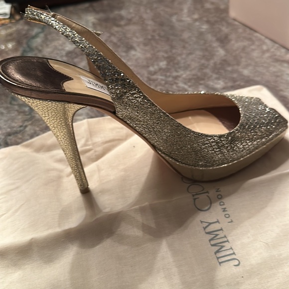 Heels - Picture 6 of 6